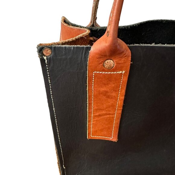 Elegant Black and Tan Leather Satchel - Picture 2 of 10